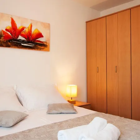 Apartment Lanela *